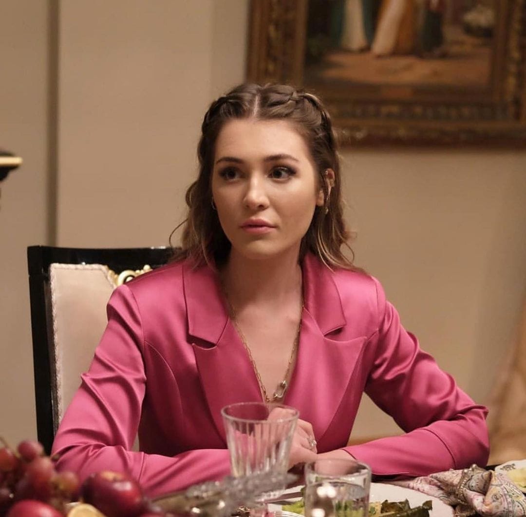 Fuchsia Dress Worn By Deniz Işın