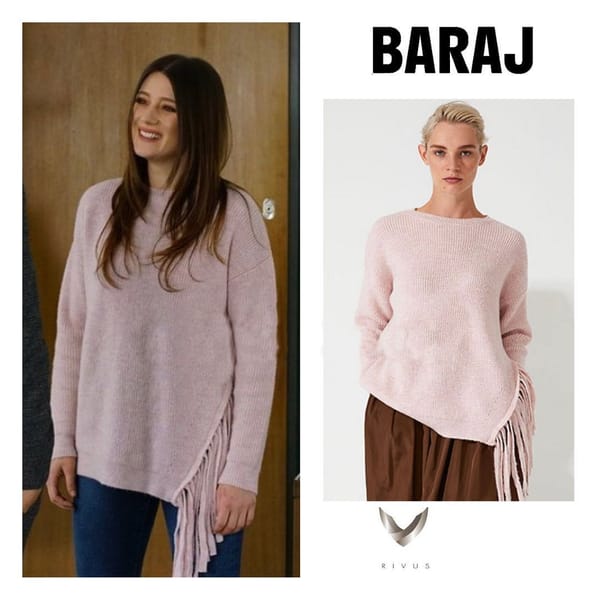 Pink Sweater And Blue Jean Worn By Gizem Karaca