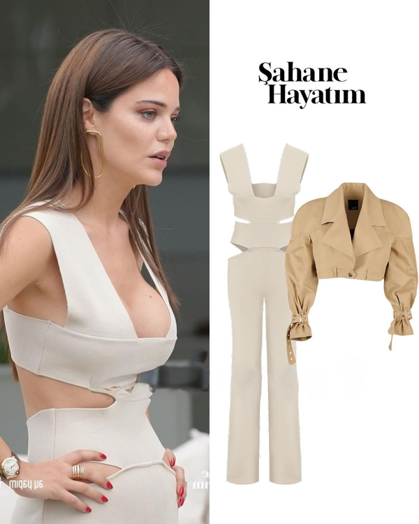 Wide-Shouldered Crop Jacket Worn By Hilal Altınbilek